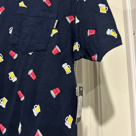 Amnesia Size Large Beerpong Shirt - Picture 3 of 5